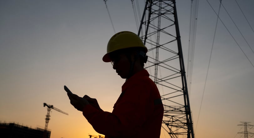 blue-and-white-modern-real-estate-trifold-brochure-34-Aq2BDbBOgPcpR775